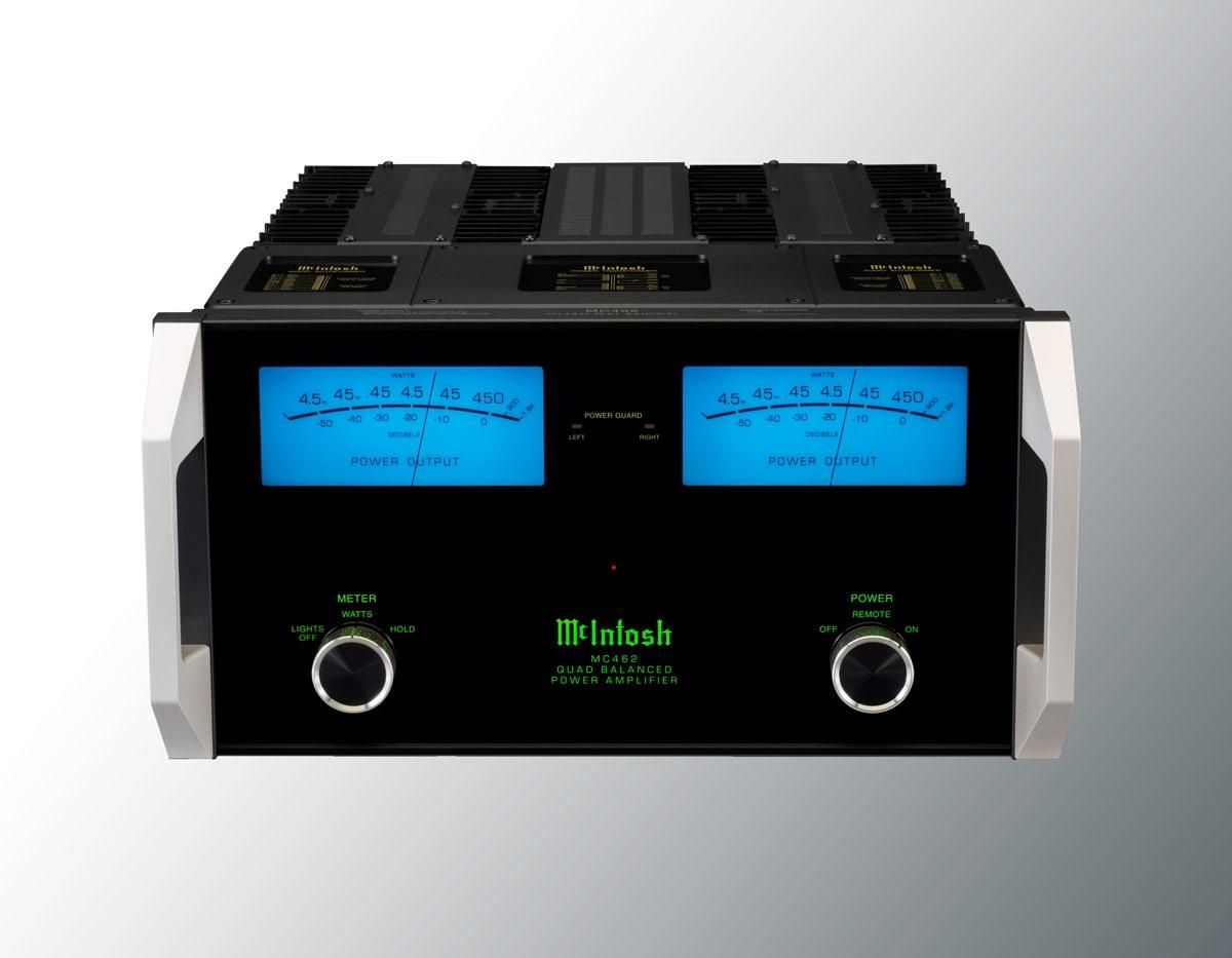 MC462 solid state amplifier from McIntosh in black