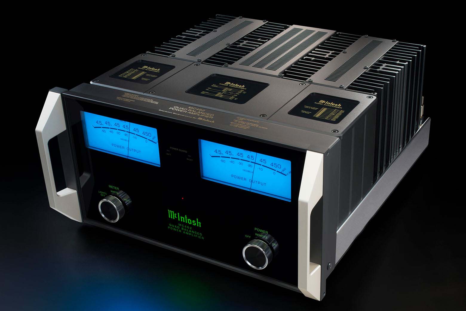 MC462 solid state amplifier from McIntosh in black