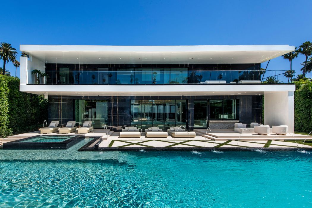 Los Angeles Home with Blue water and blue sky